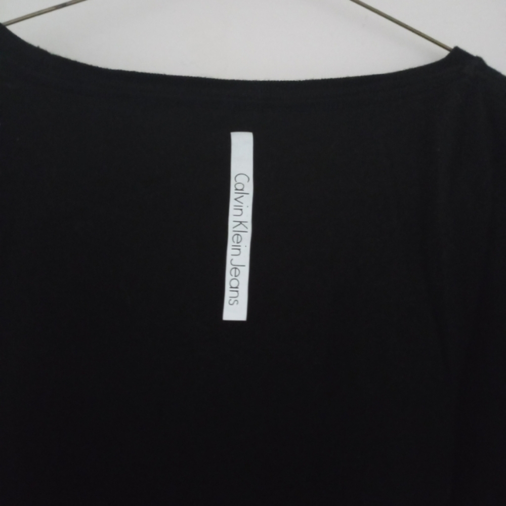 Calvin Klein tee shirt